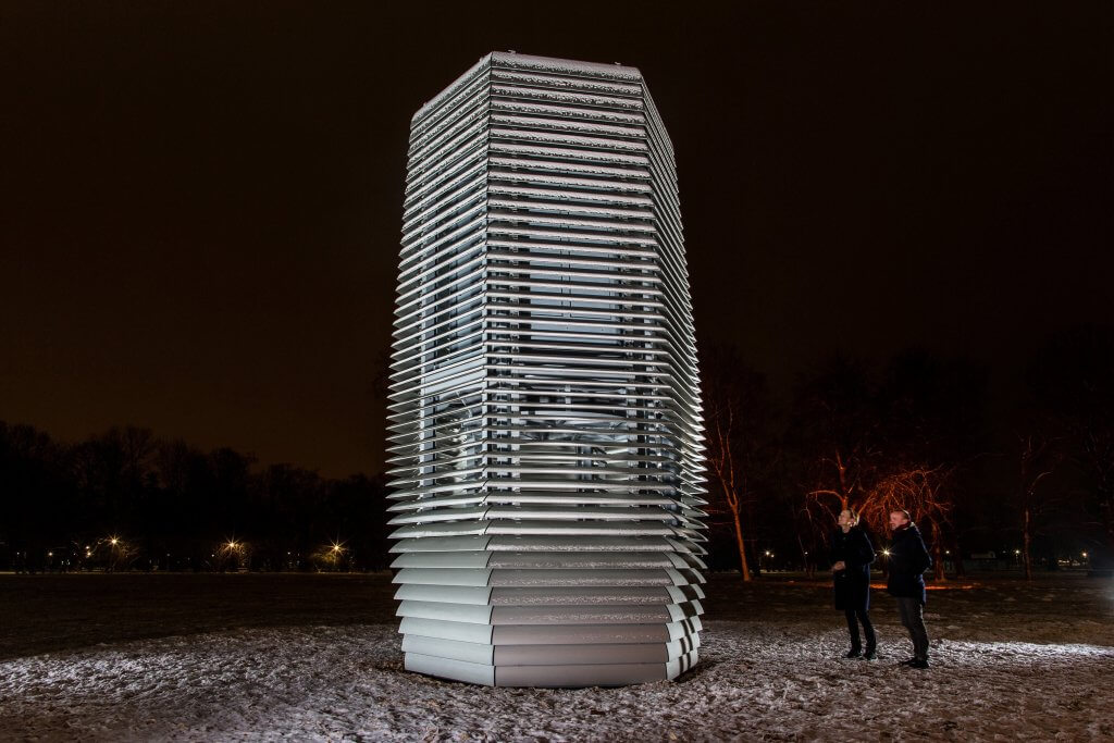 The newest smog free tower in Jordana Park, Krakow. Image c/o Studio Roosegaarde